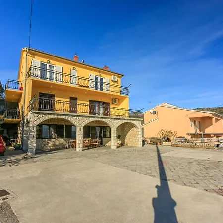 Apartman Novi