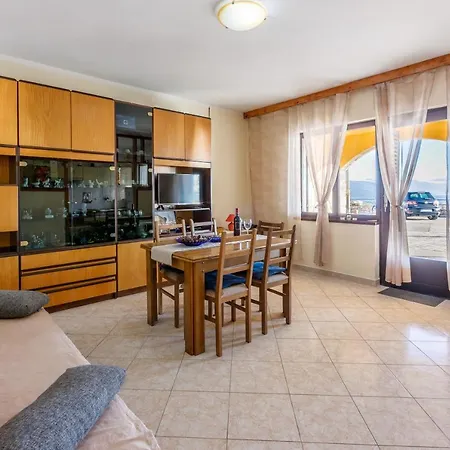 Novi Apartamento Novi Vinodolski